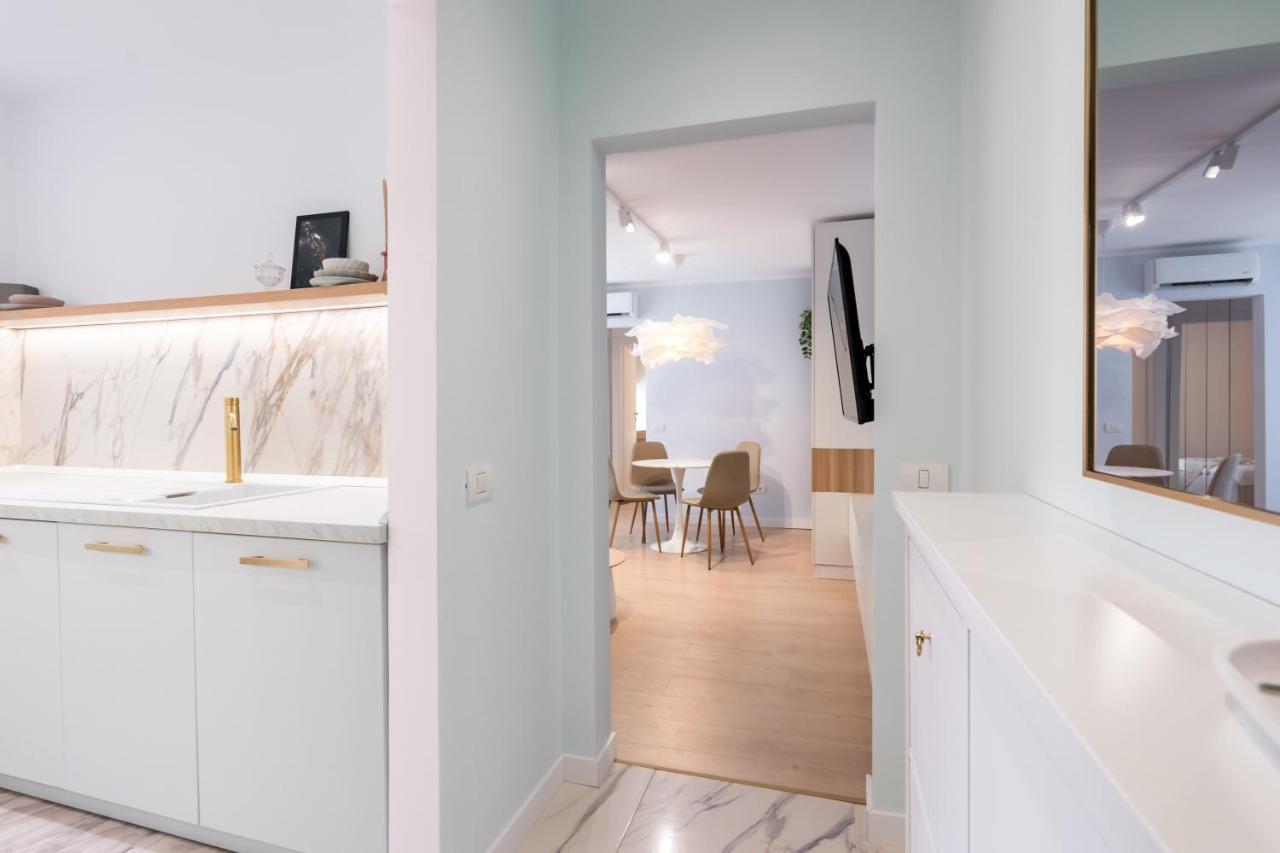 Candy Land Downtown Apartment Bucareste Exterior foto
